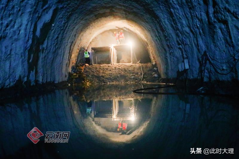 流水无情落花愁_2 第3页